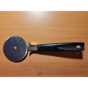 8" EKCO Pizza Cutter/Wheel, Slicer w/Black Handle - Stainless Steel - USA